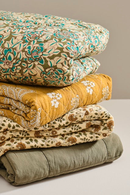 Quilt Mustard Paisley Pattern