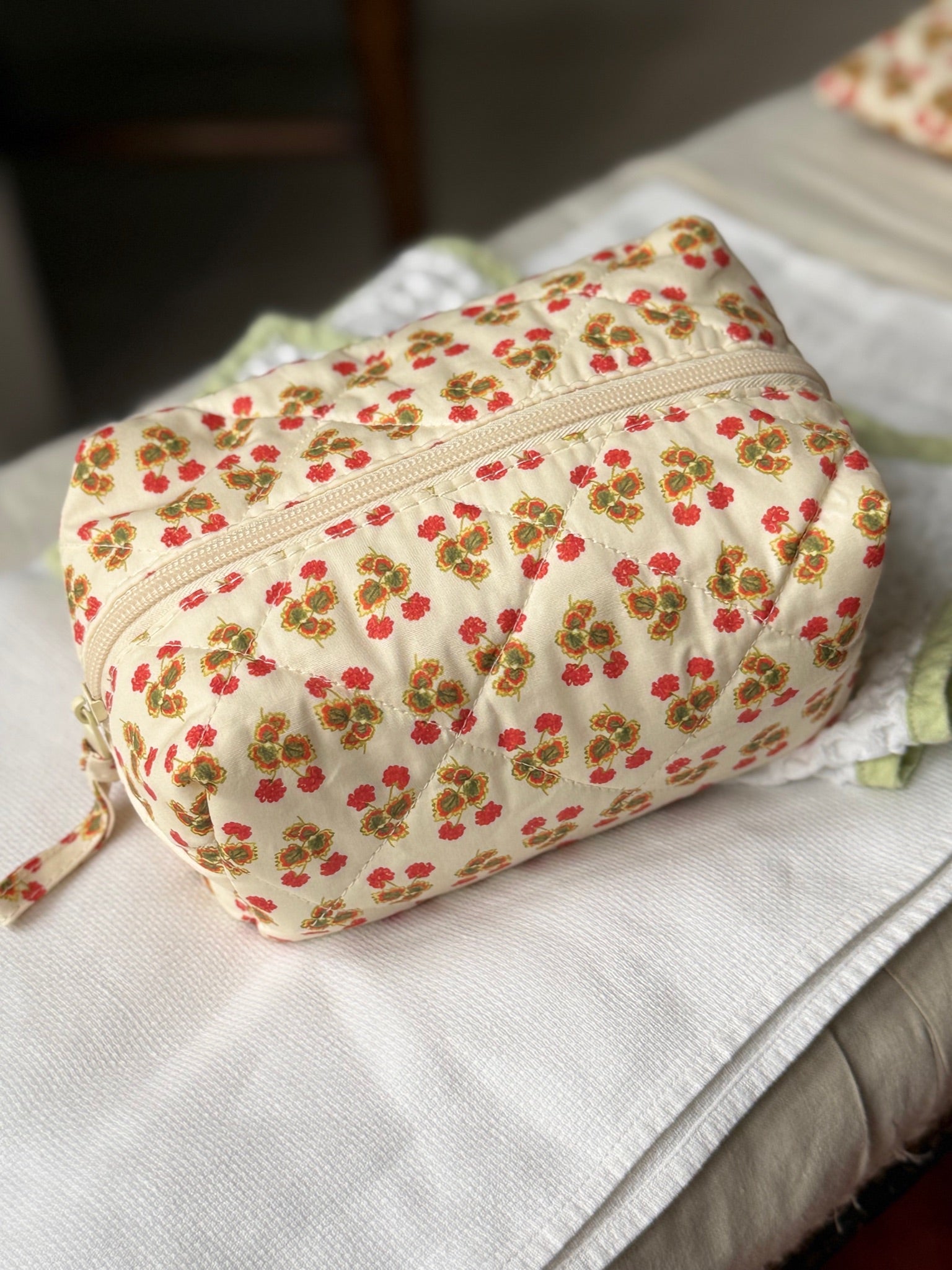 C Atherley Red Quilted Geranium Toiletry Bag