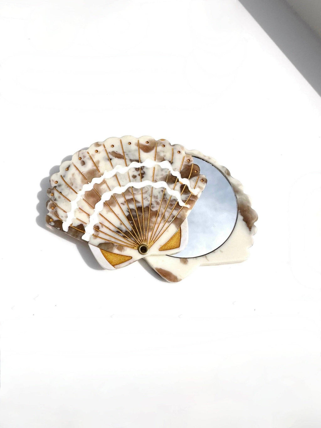 Hand-painted Seashell Compact Mirror | Eco-Friendly