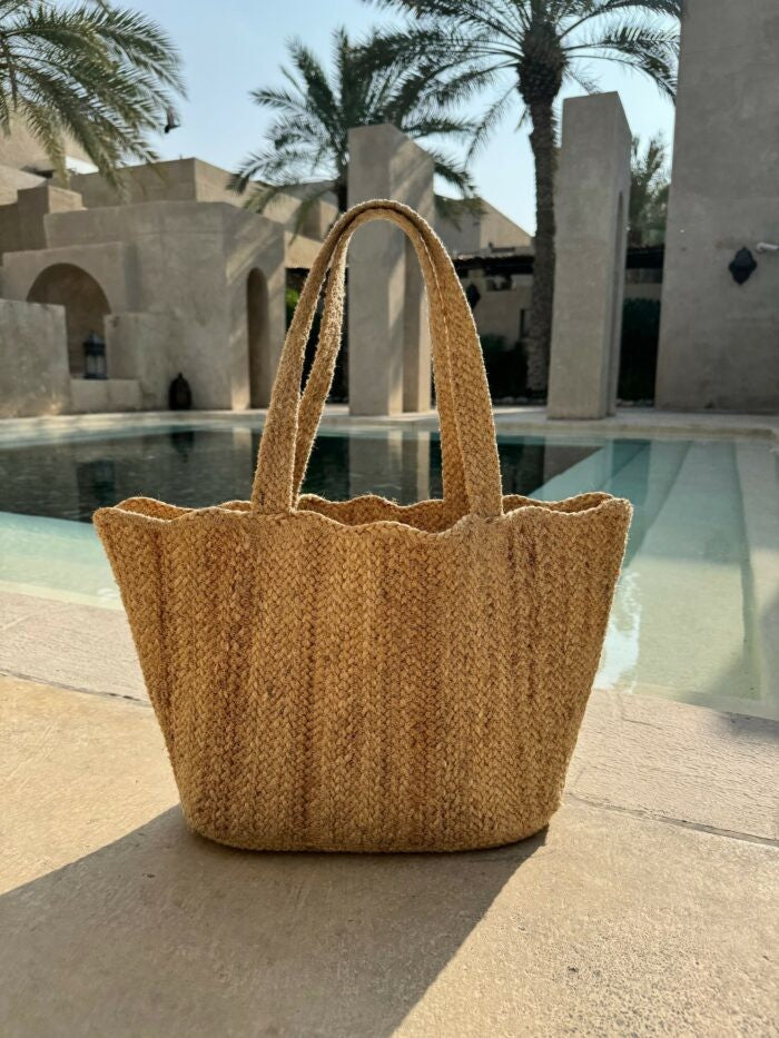 Large Natural Scallop Tote
