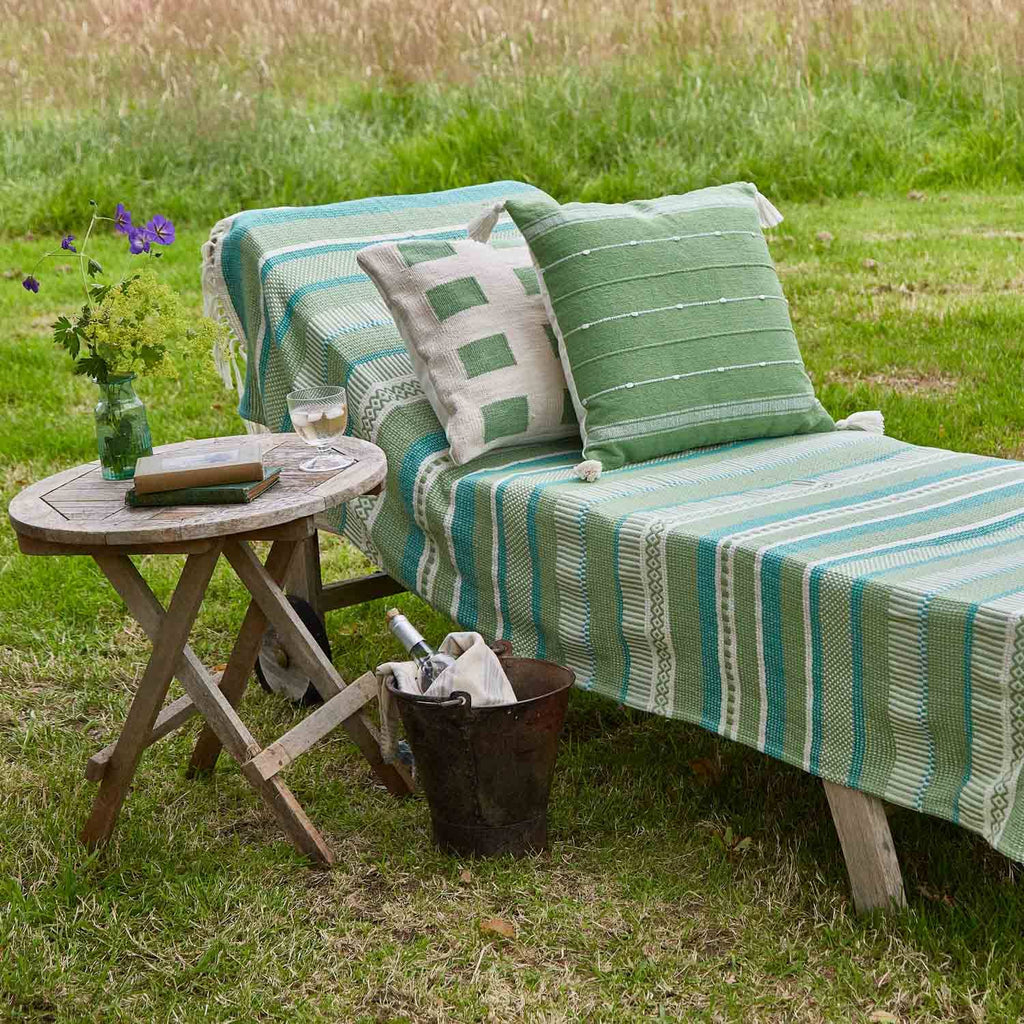 Darjeeling Clover Throw