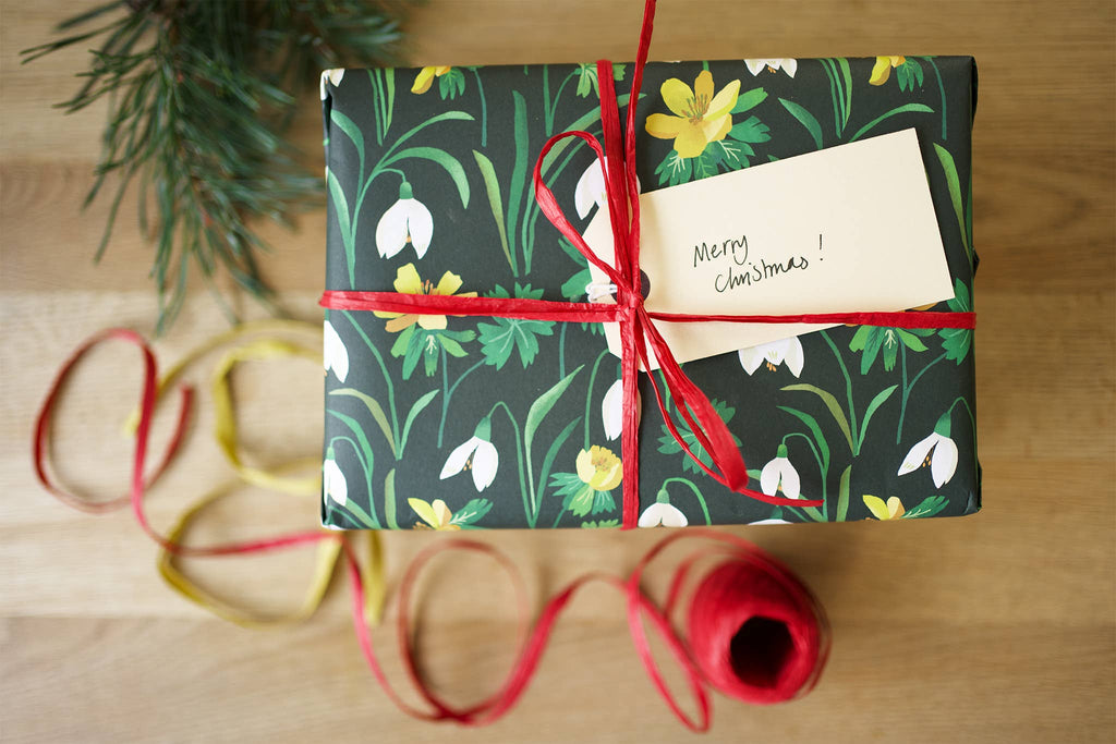 Snowdrops Gift Wrap
