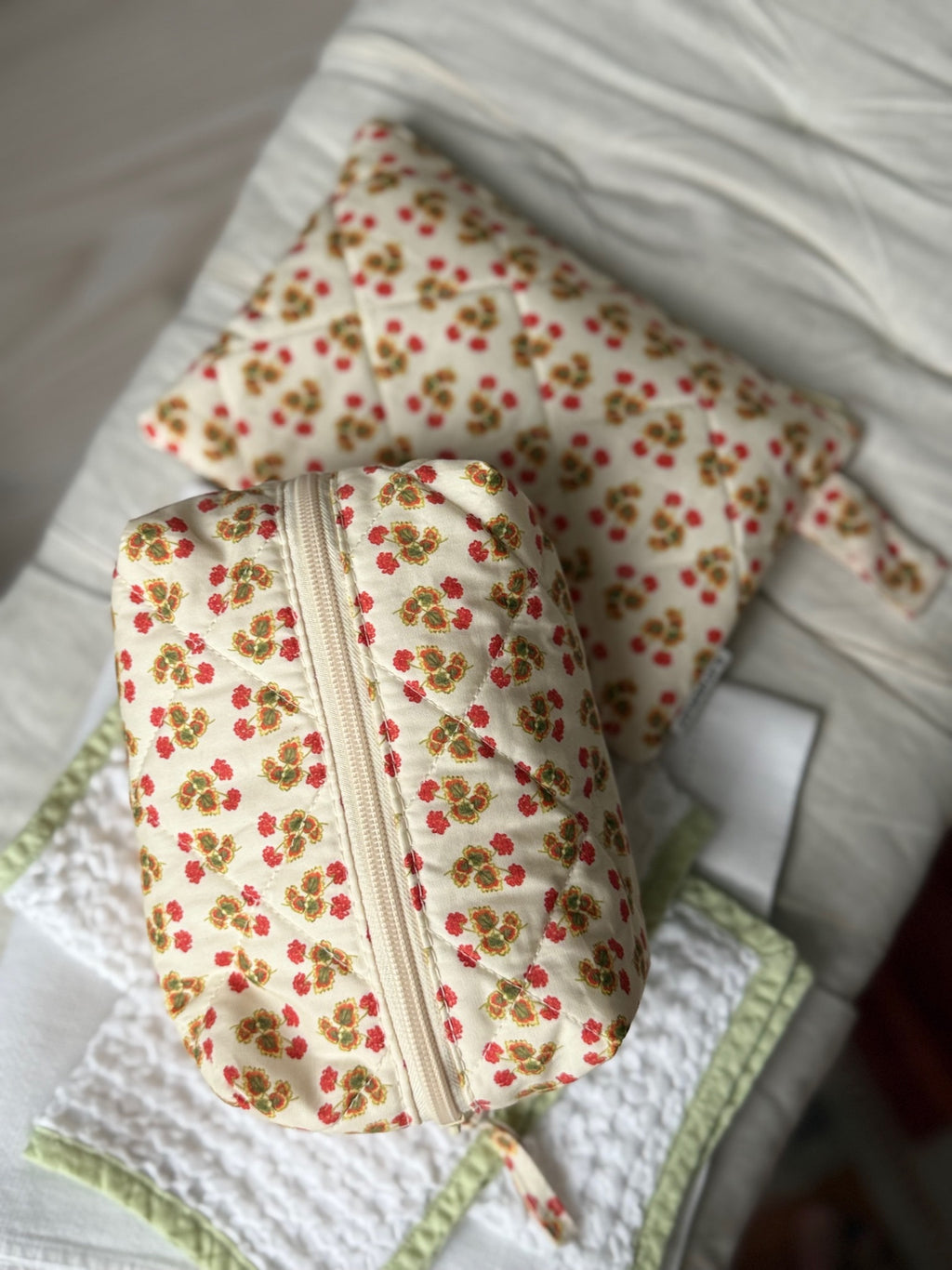 C Atherley Red Quilted Geranium Toiletry Bag