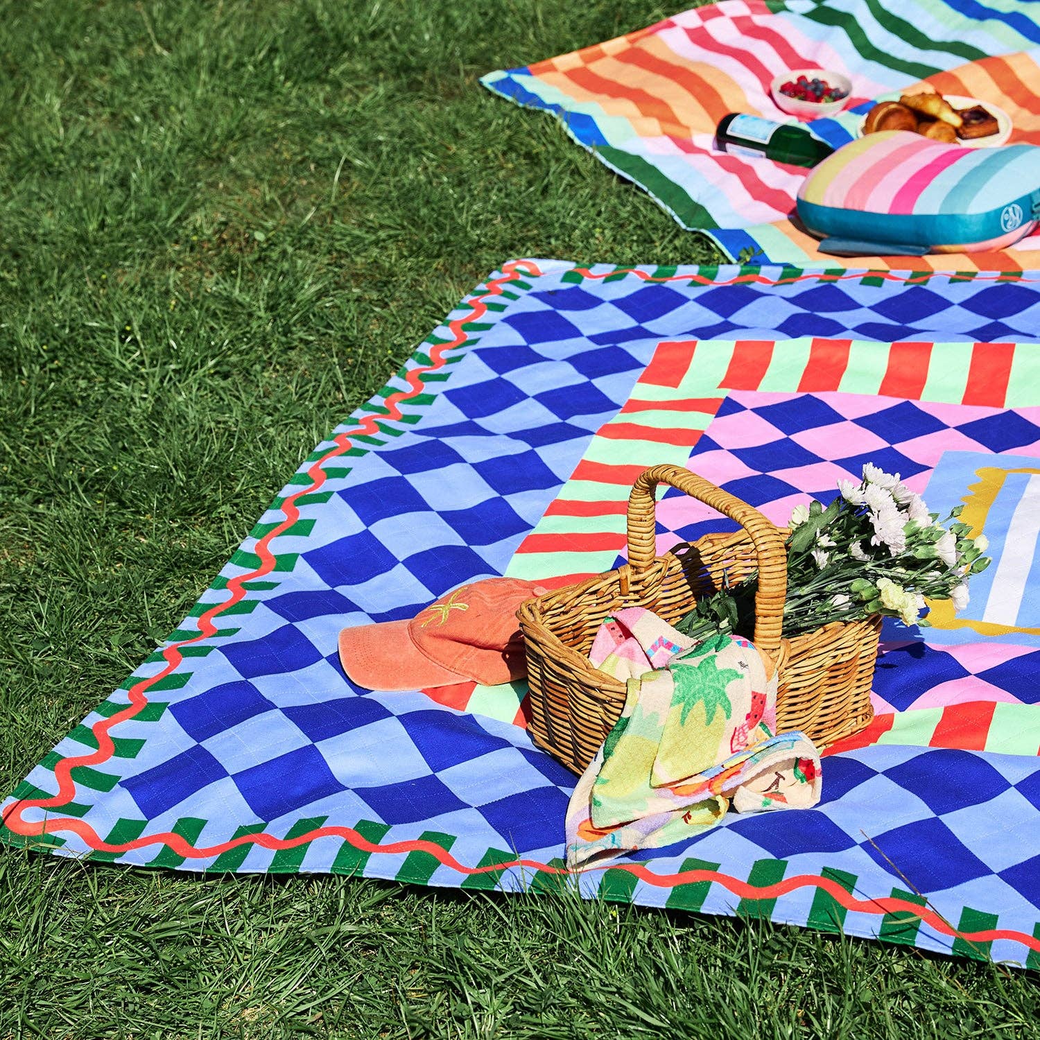 Vibrant Geometric Waterproof Picnic Blanket