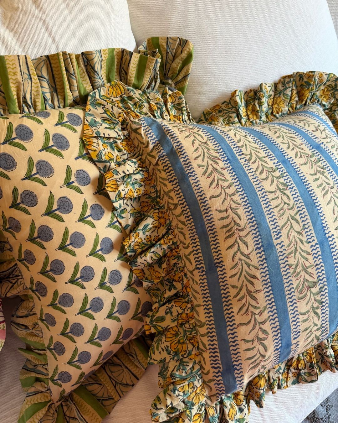 Buttercup Grove Cushion