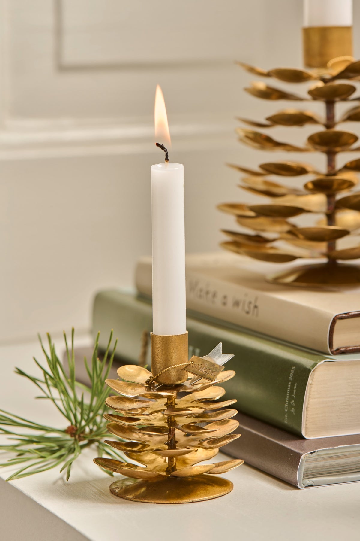 Small Pine Cone Candle Holder