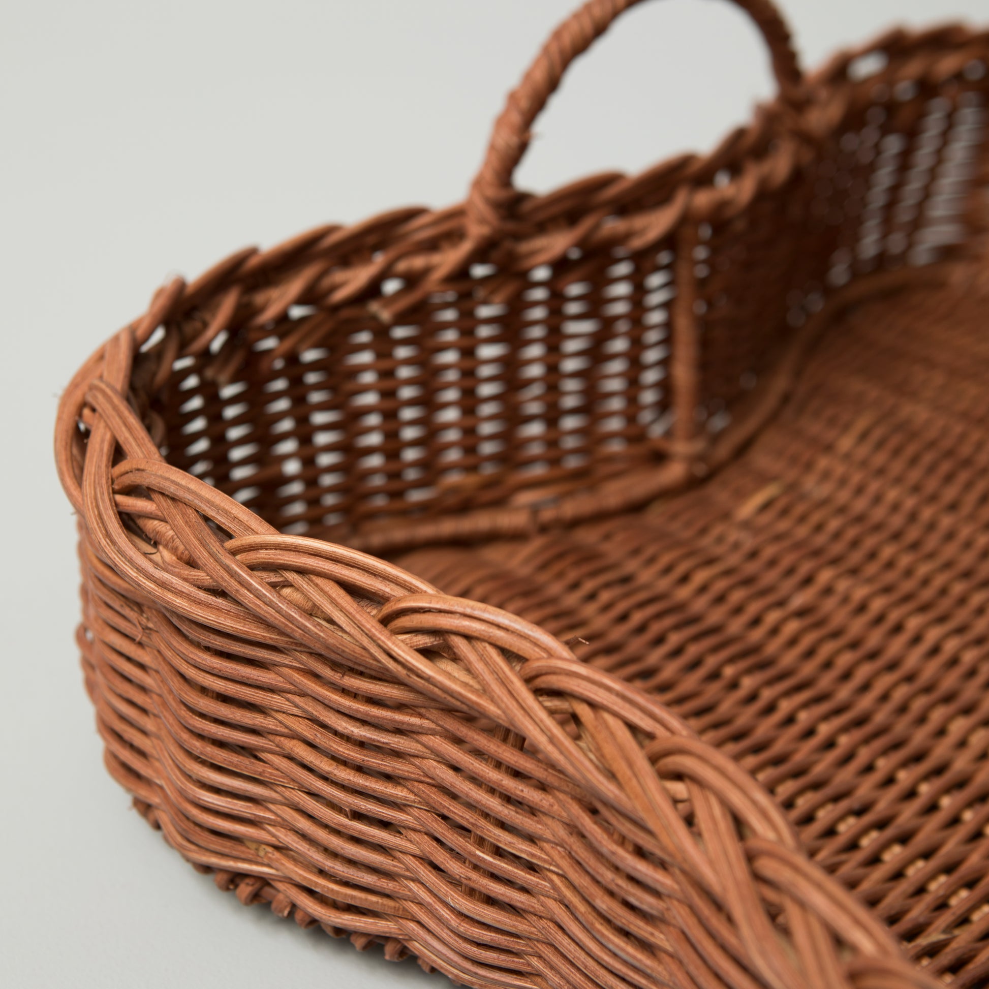 Rattan Scalloped Tray