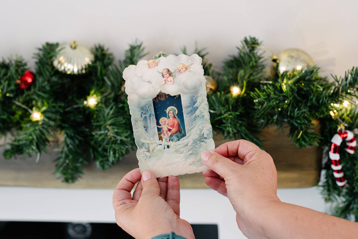 Cherubs Nativity Card