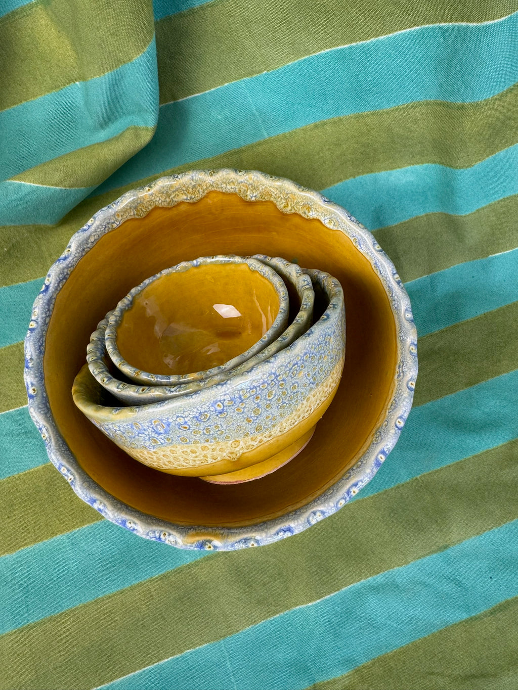 Large nest of 4 bowls