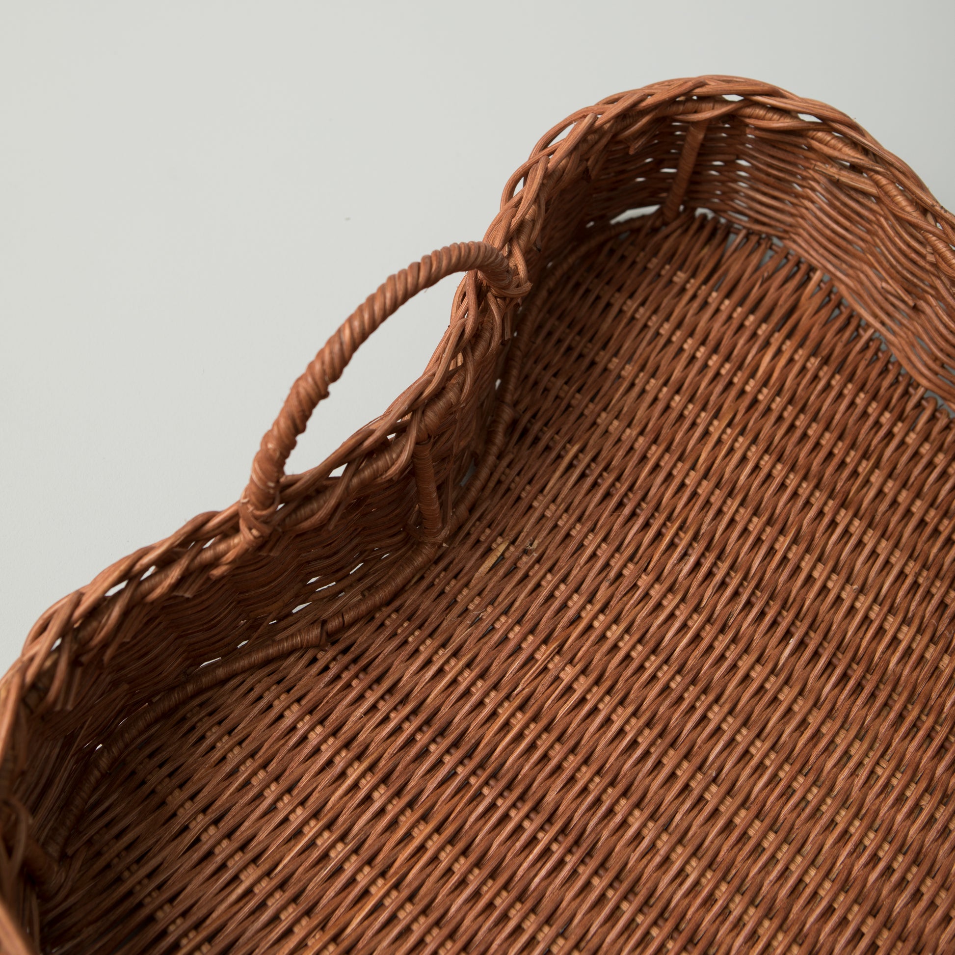 Rattan Scalloped Tray