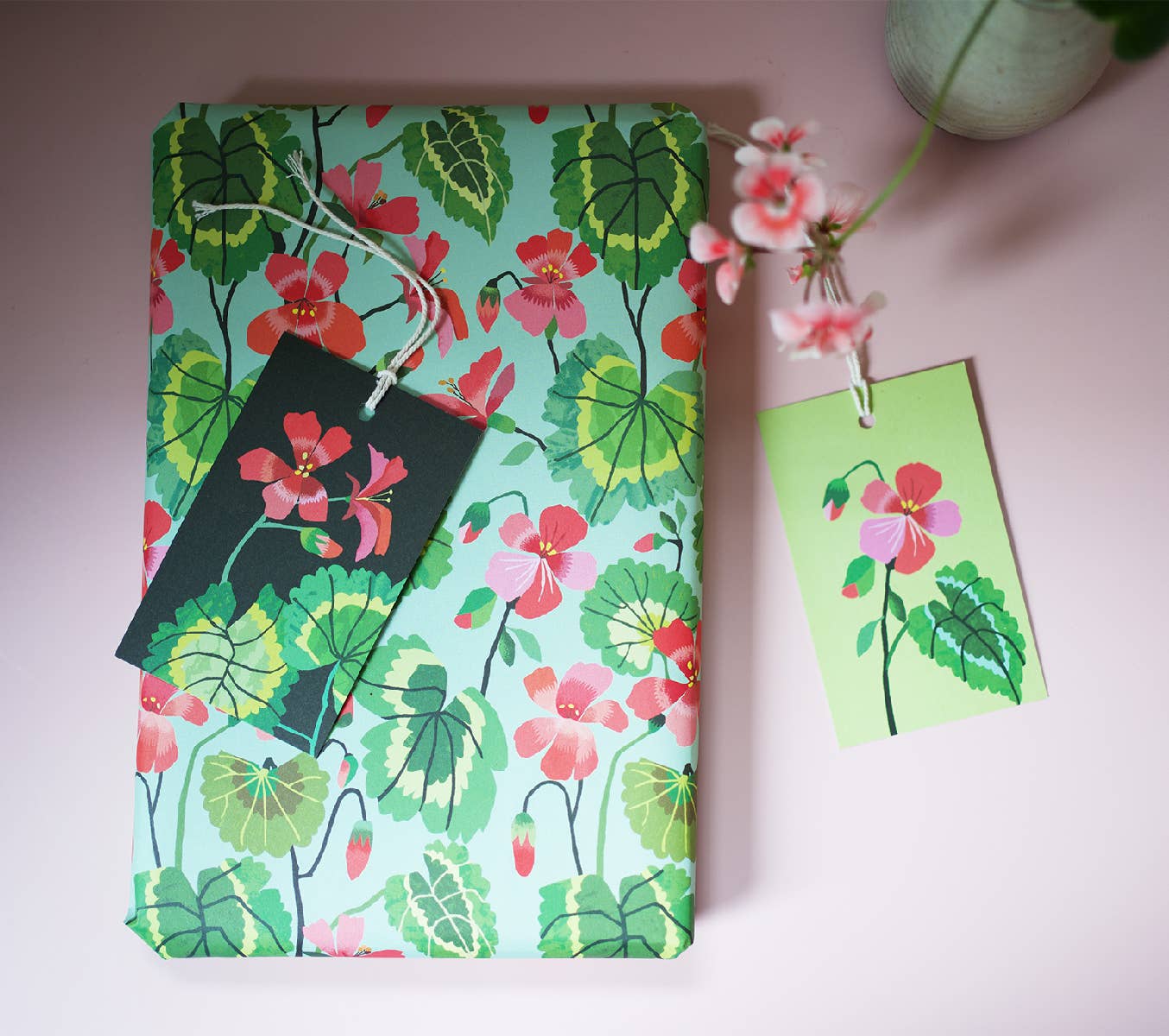 Geranium Gift Wrap