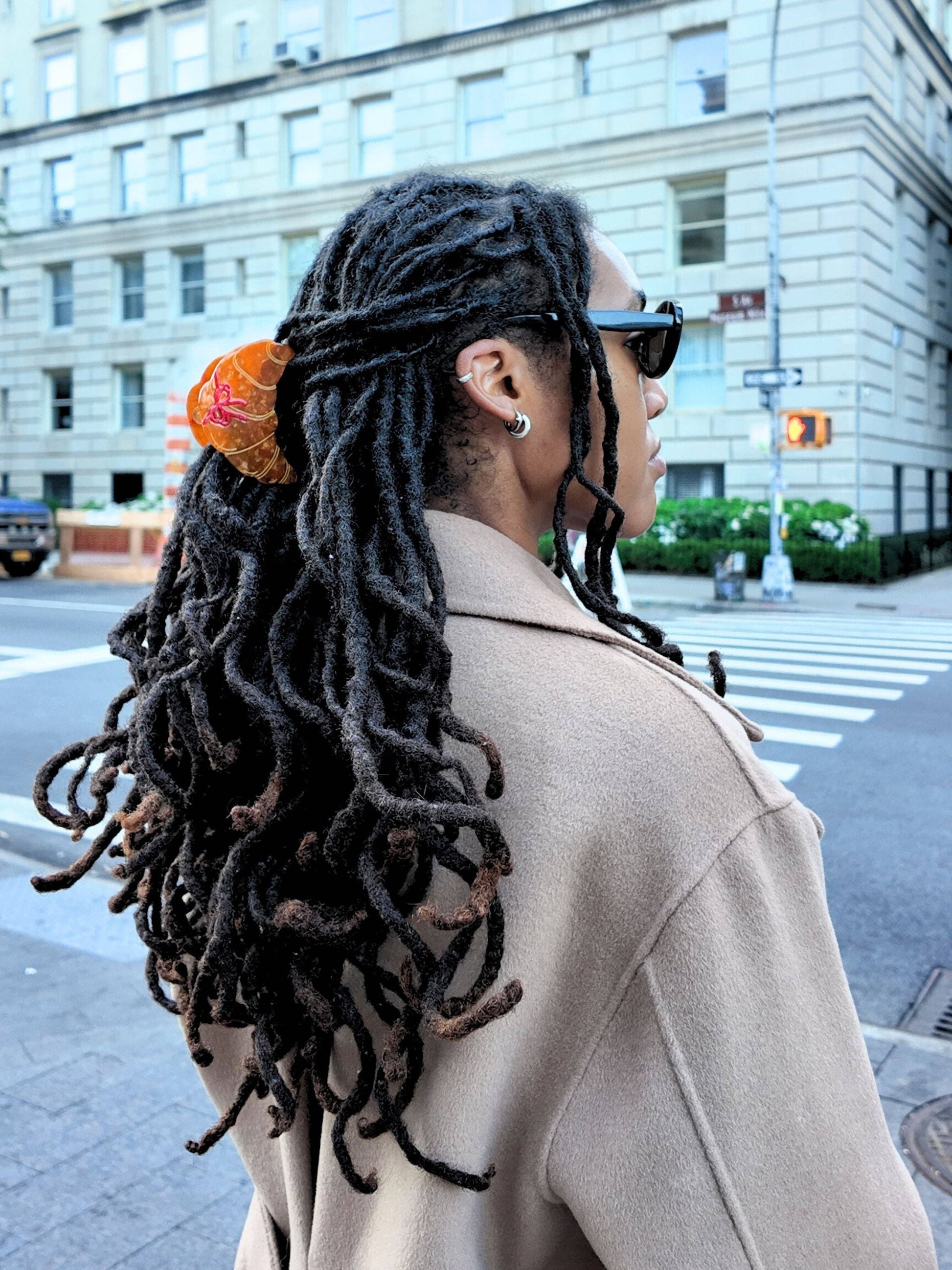 Hand-Painted Bow Croissant Claw Hair Clip