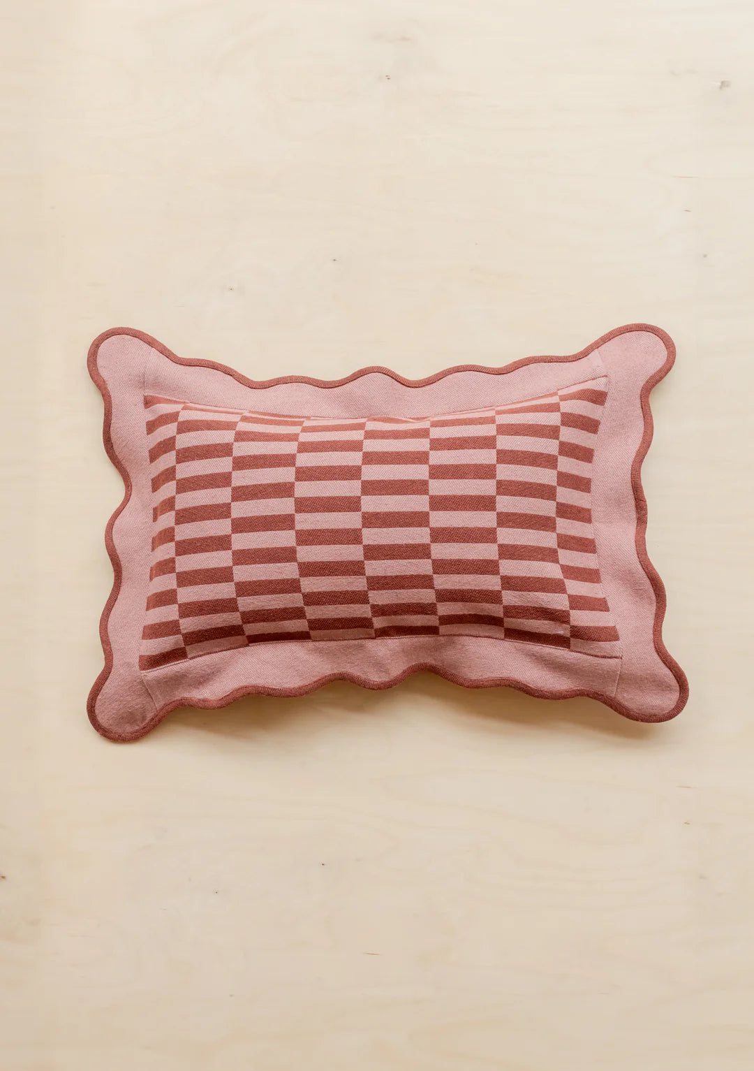 Cushion Rose Checkerboard