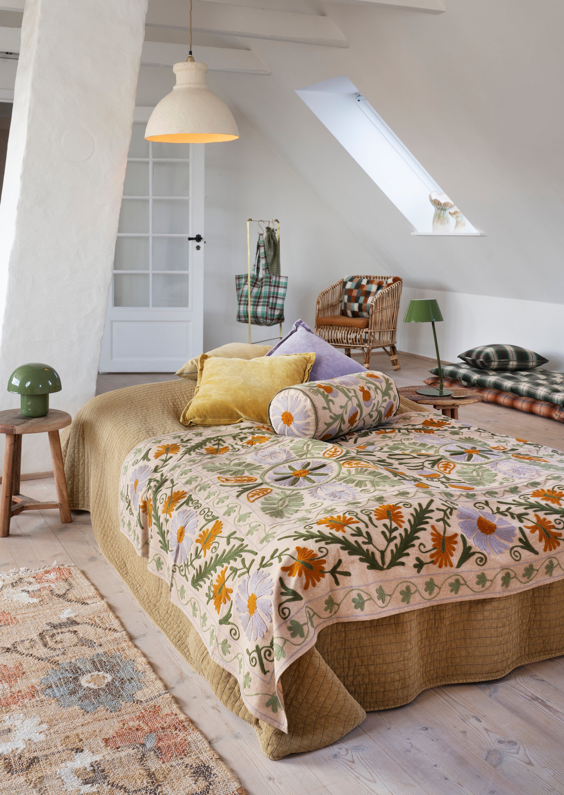 130x180 Suzani Throw