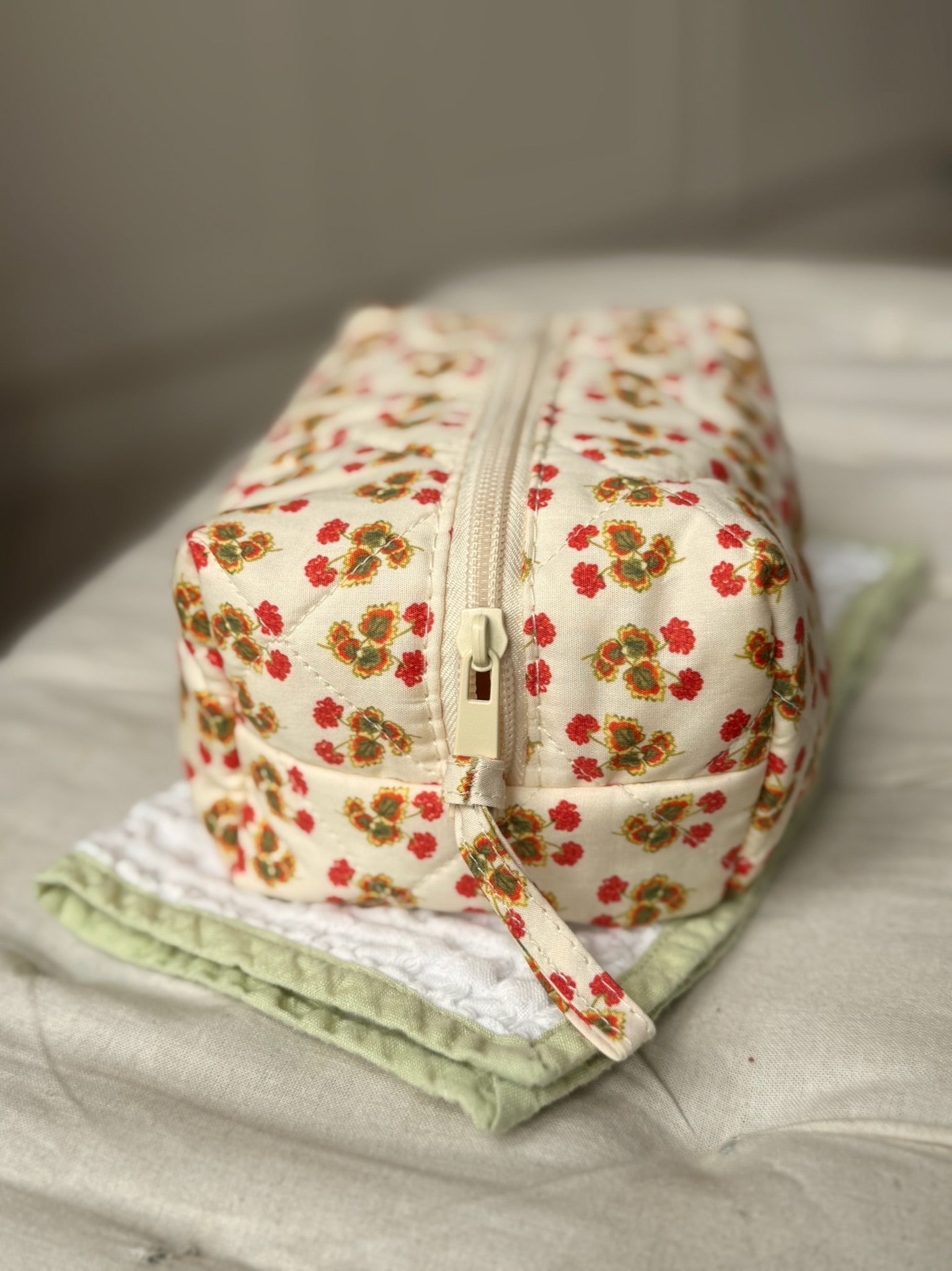 C Atherley Red Quilted Geranium Toiletry Bag