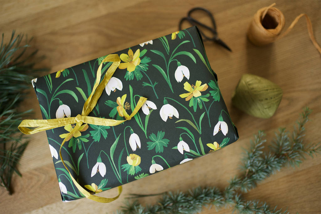 Snowdrops Gift Wrap