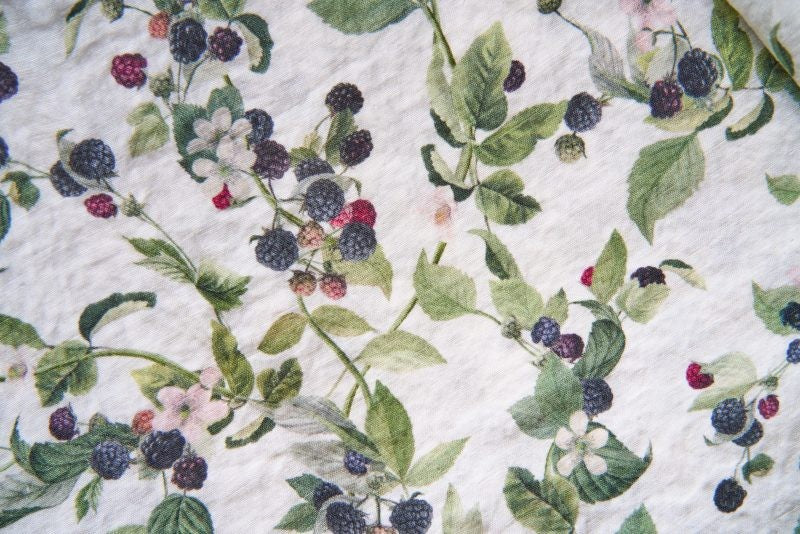 Blackberry tablecloth - Pre Order